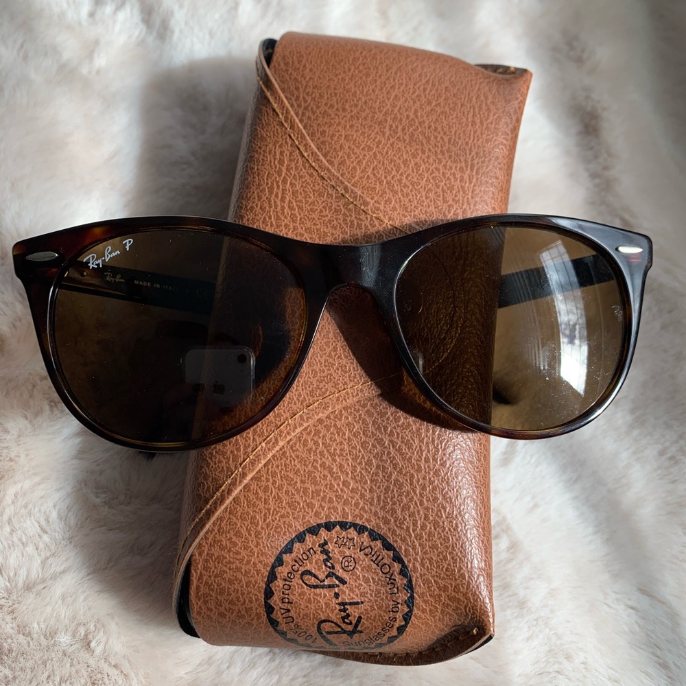 Ray Ban Wayfarer II Polarized, Tortoise Sunglasses